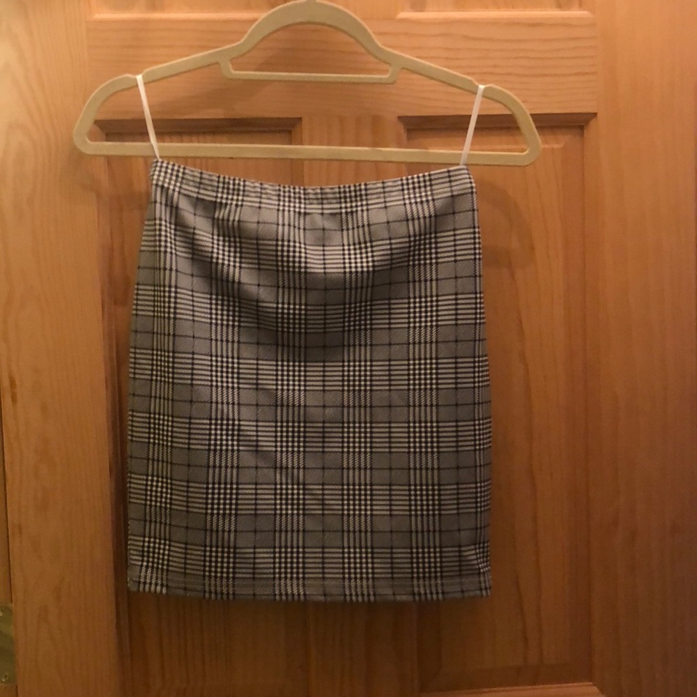 Bodycon grey plaid skirt
